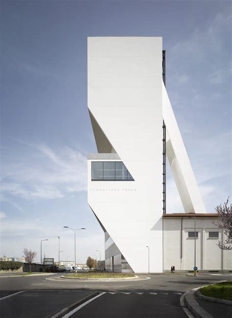 fondazione Prada torre